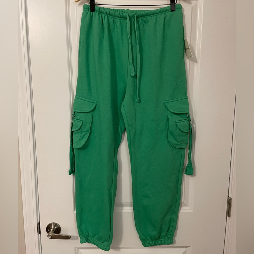 NWT Relaxx Green Womens Cargo Style Sweat Pants